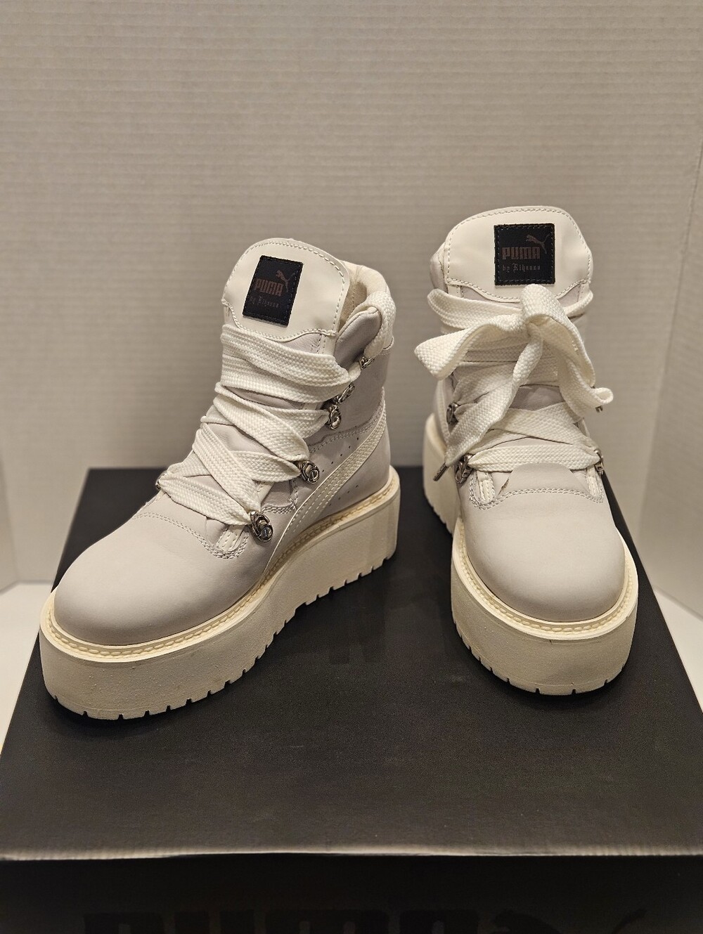FENTY x PUMA By RIHANNA White Lace-up Unisex Sneaker Bootie NIB EU 37